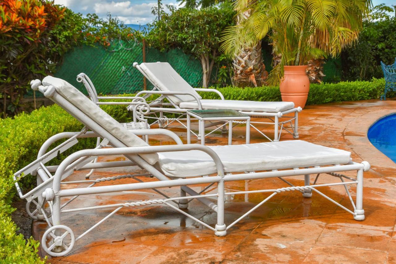 Casa Jardin-Lakeside Boutique Resort By Restavio Ajijic Exterior photo